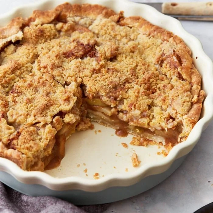 Holandský jablkový koláč s mriežkou
