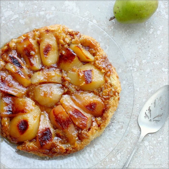 Hruškový tarte tatin