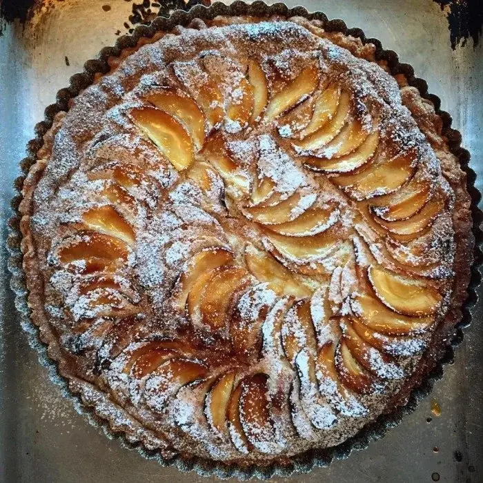 Jablkový frangipane tart