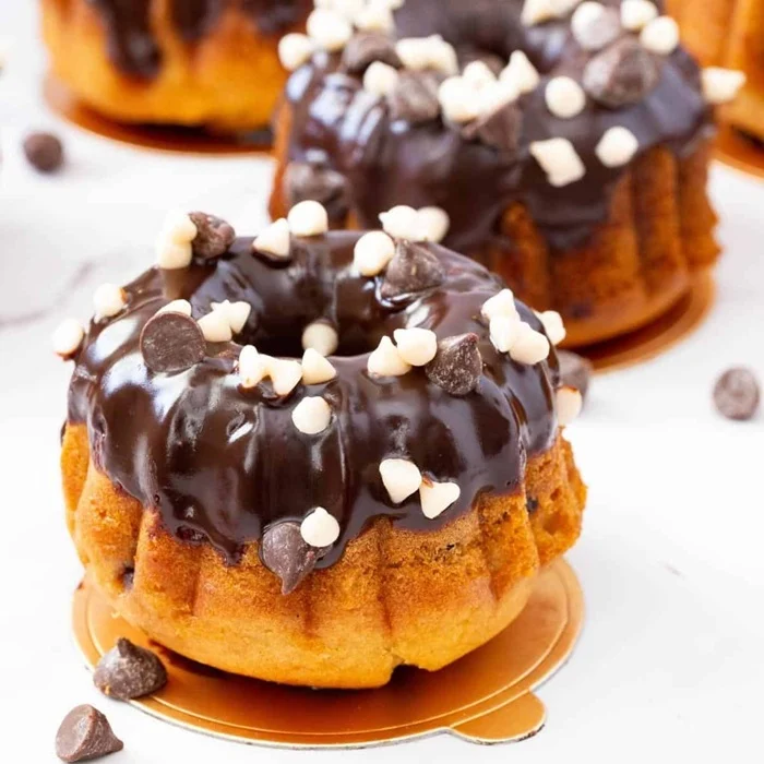 Mini bundt koláčiky