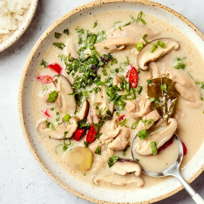 Thajská polievka tom kha gai