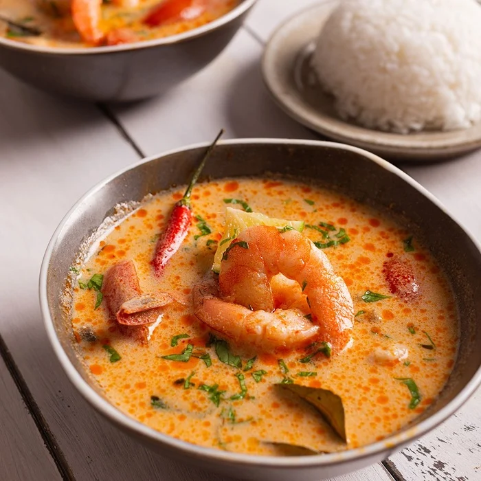Plná verzia tom yum s krevetami