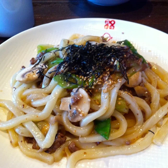 Japonské yaki udon